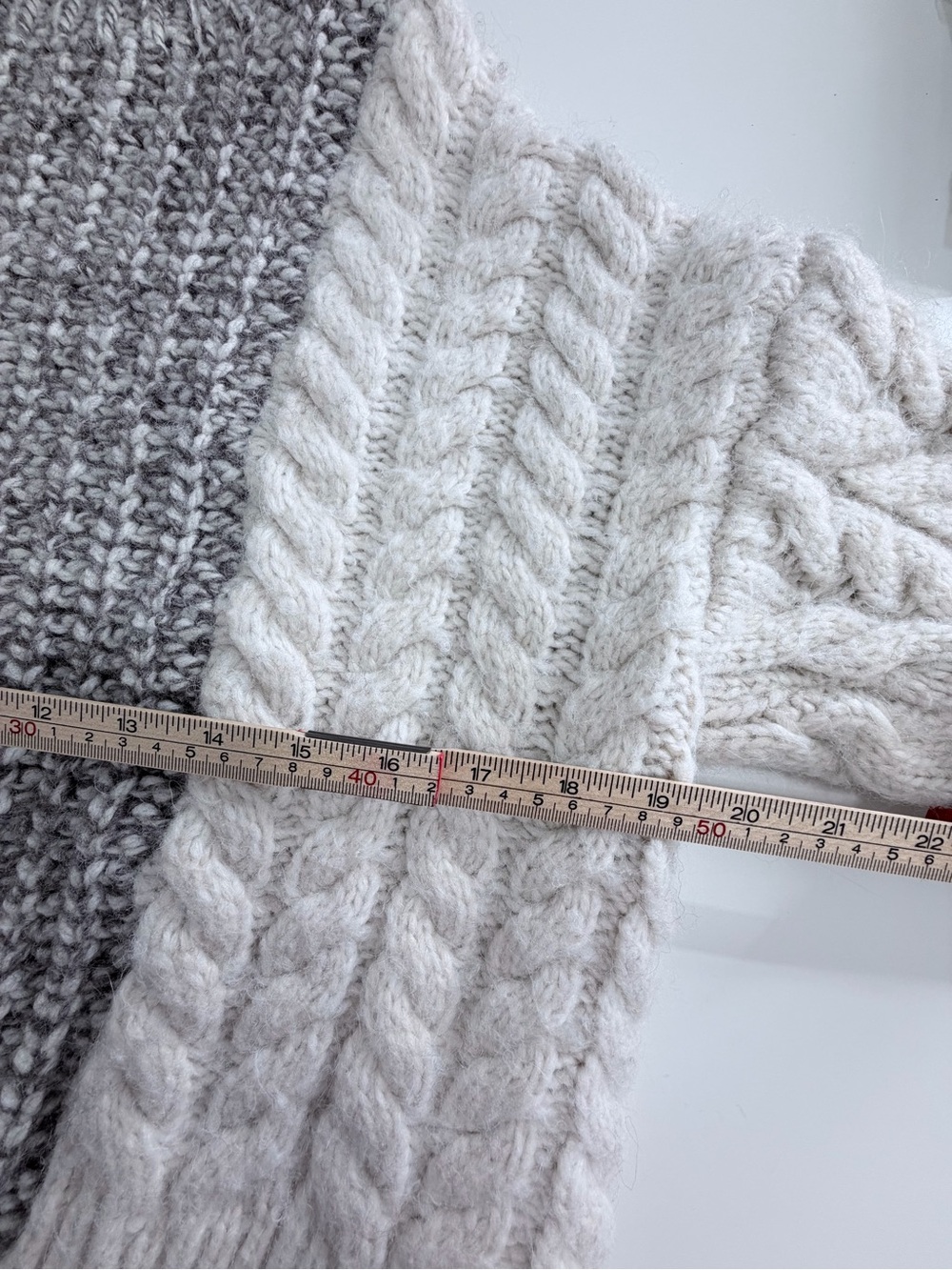 Zara Two-Tone Brown and Cream Cable Knit Turtleneck Sweater Size X-Small - Picture 6 of 15